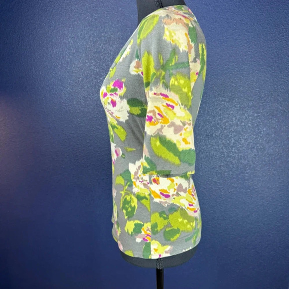 Anthropologie Tiny Floral Motif Fitted Knit Top, Size Extra Small - Picture 5 of 9